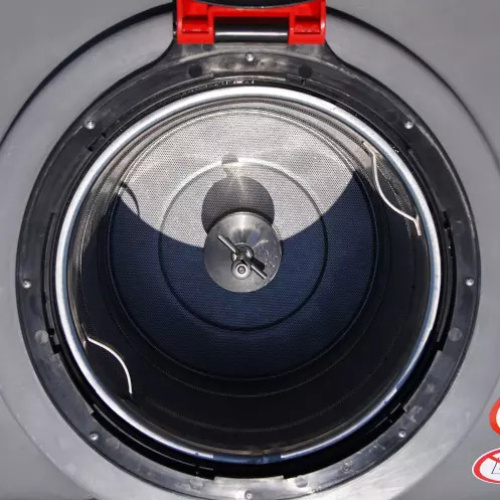 PLNÍCÍ SÍTKO S TRYSKOU OPLACHU