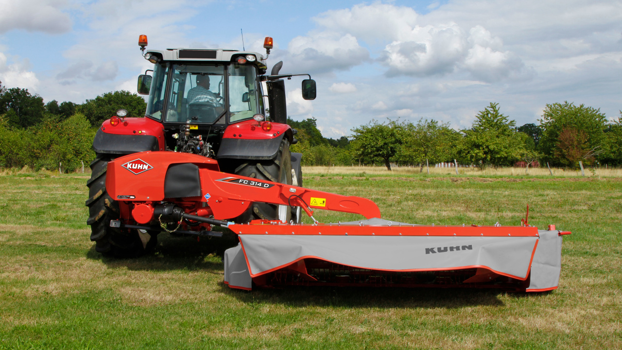 Vzadu nesené žací stroje