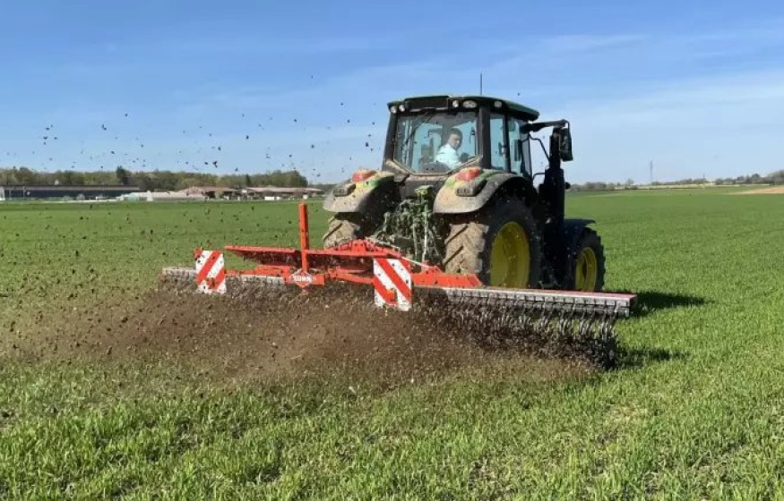 KUHN STARLINER – Rotační plečka pro efektivní a šetrné odplevelení