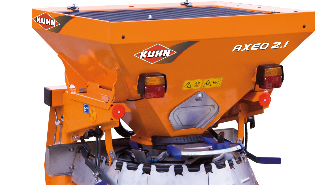 Rozmetadlo soli a písku AXEO