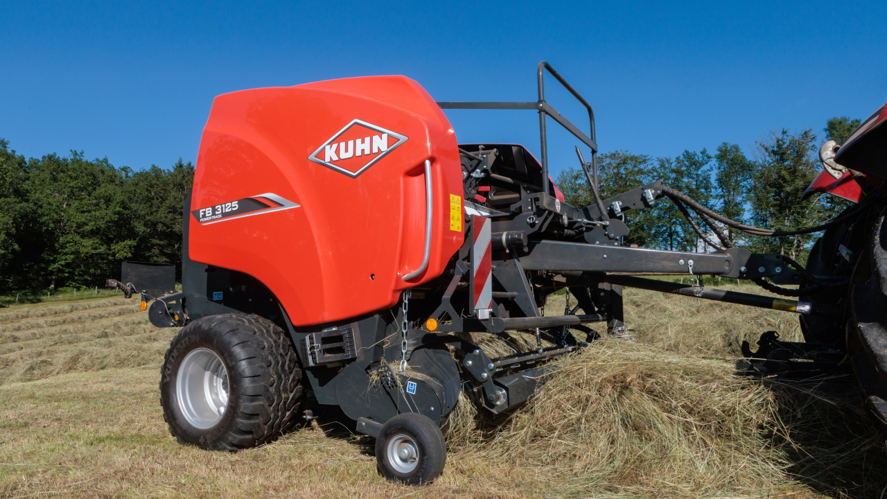 Válcové balíky s pevnou komorou